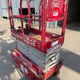2018 MEC MICRO 19 Scissor Lift