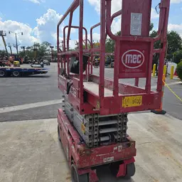 2019 MEC MICRO 26 Scissor Lift