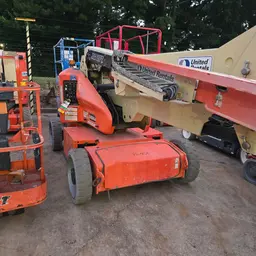 2017 JLG E450AJ Articulating Boom Lift