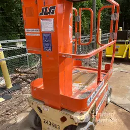 2020 JLG 1230ES Self-Propelled One-Person Lift