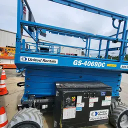2018 Genie GS-4069DC Scissor Lift