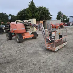 2017 JLG 450AJ Articulating Boom Lift