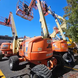 2017 JLG 450AJ Articulating Boom Lift