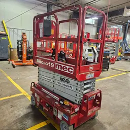 2018 MEC MICRO 19 Scissor Lift