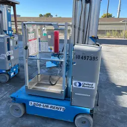 2016 Genie GR-20 Self-Propelled One-Person Lift