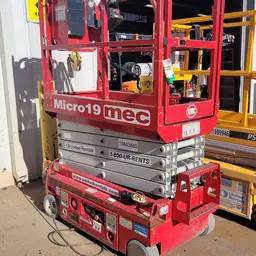 2018 MEC MICRO 19 Scissor Lift