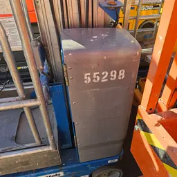 2017 Genie GR-20 Self-Propelled One-Person Lift