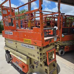 2018 JLG 2632ES Scissor Lift