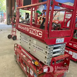 2018 MEC MICRO 19 Scissor Lift