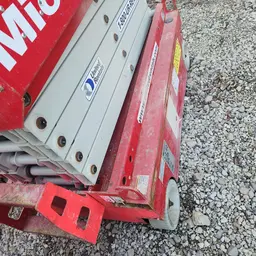 2018 MEC MICRO 19 Scissor Lift