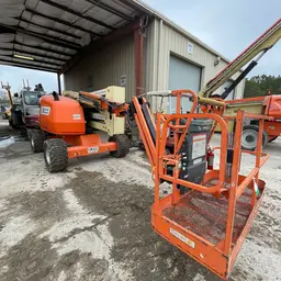 2017 JLG 450AJ Articulating Boom Lift