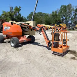 2017 JLG 450AJ Articulating Boom Lift