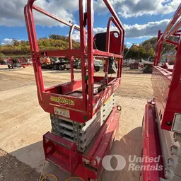 2019 MEC MICRO 19 Scissor Lift