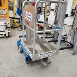 2018 Genie AWP-30SDC Pusharound Lift