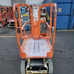 2016 JLG 1230ES Self-Propelled One-Person Lift
