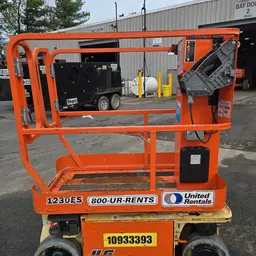 2019 JLG 1230ES Self-Propelled One-Person Lift