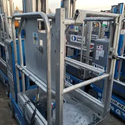 2015 Genie GR-20 Self-Propelled One-Person Lift