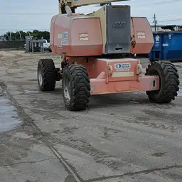2018 JLG 800AJ Articulating Boom Lift
