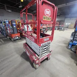 2018 MEC MICRO 19 Scissor Lift