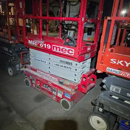 2019 MEC MICRO 19 Scissor Lift