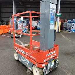 2018 Skyjack SJ12 Self-Propelled One-Person Lift