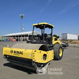 2021 BOMAG BW211D-5 Single Drum Roller