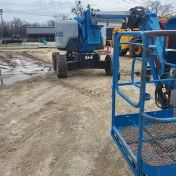 2016 Genie Z-62/40 Articulating Boom Lift