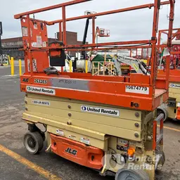 2017 JLG 2632ES Scissor Lift