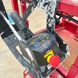 2018 MEC 1330SE Scissor Lift